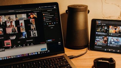 Novērtē savas komandas attālināto komunikāciju